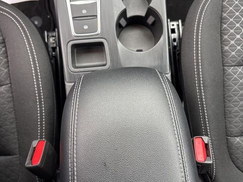 Used 2025 Ford Escape Active w/ Tech Pack #1 FWD image 19
