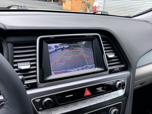 Used 2018 Hyundai Sonata SEL FWD image 11