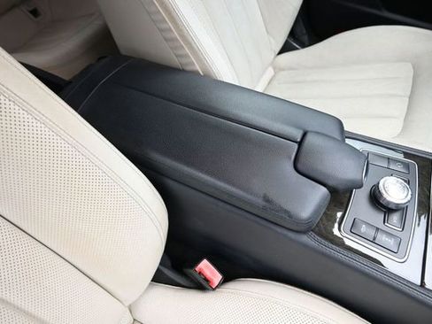 Used 2012 Mercedes-Benz CLS 550 image 39