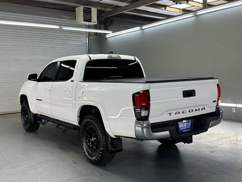 Used 2021 Toyota Tacoma SR5 RWD image 6