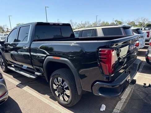 Used 2024 GMC Sierra 2500 Denali w/ Denali Reserve Package AWD/4WD image 4