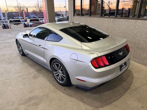 Used 2015 Ford Mustang Premium image 32