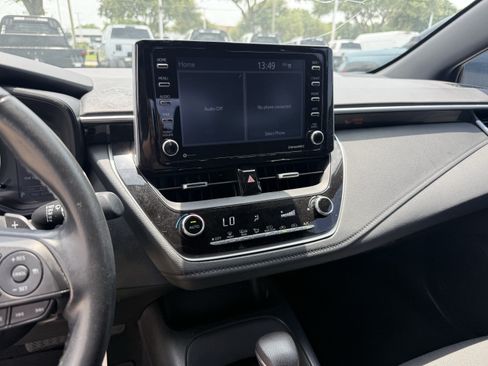 Used 2021 Toyota Corolla SE FWD image 19