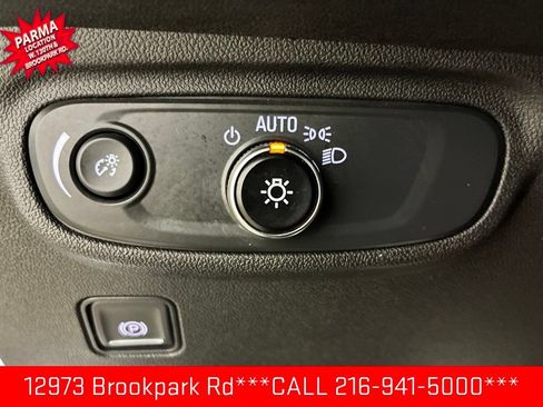 Used 2023 GMC Terrain SLE w/ Driver Convenience Package FWD image 10