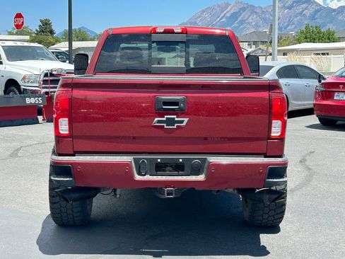 Used 2018 Chevrolet Silverado 1500 LTZ Z71 w/ LTZ Plus Package AWD/4WD image 6
