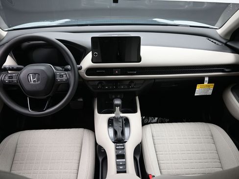 Used 2026 Honda HR-V LX image 18