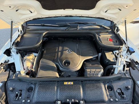 Used 2022 Mercedes-Benz GLS 450 4MATIC image 21