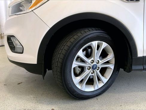 Used 2019 Ford Escape SE image 20