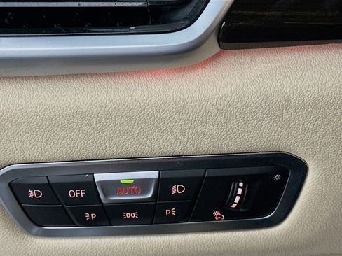 Used 2021 BMW X5 xDrive40i image 16