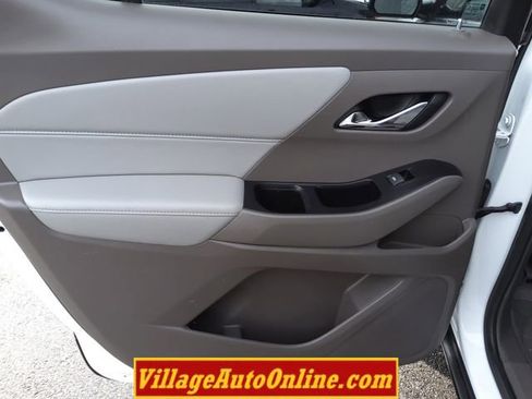 Used 2019 Chevrolet Traverse LT w/ LT Premium Package image 29