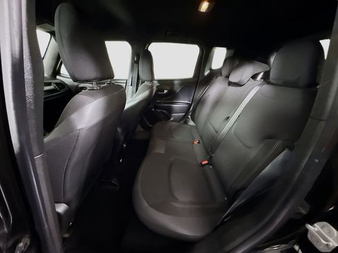 Used 2022 Jeep Renegade Altitude w/ Convenience Group image 25