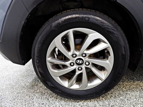Used 2017 Hyundai Tucson SE Plus AWD/4WD image 22