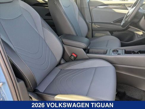 New 2026 Volkswagen Tiguan SE R-Line FWD image 18
