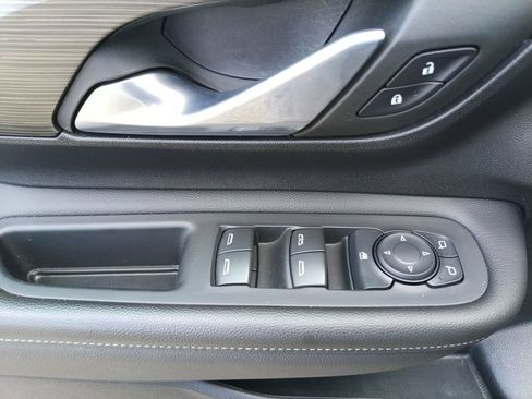 Used 2022 GMC Terrain SLE w/ Driver Convenience Package AWD/4WD image 15