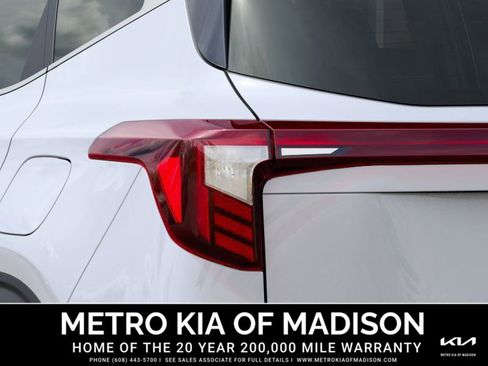New 2026 Kia Seltos EX image 11