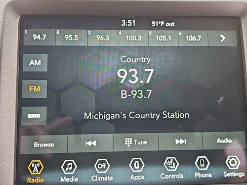 Used 2022 Jeep Cherokee Trailhawk w/ Comfort/Convenience Group image 22