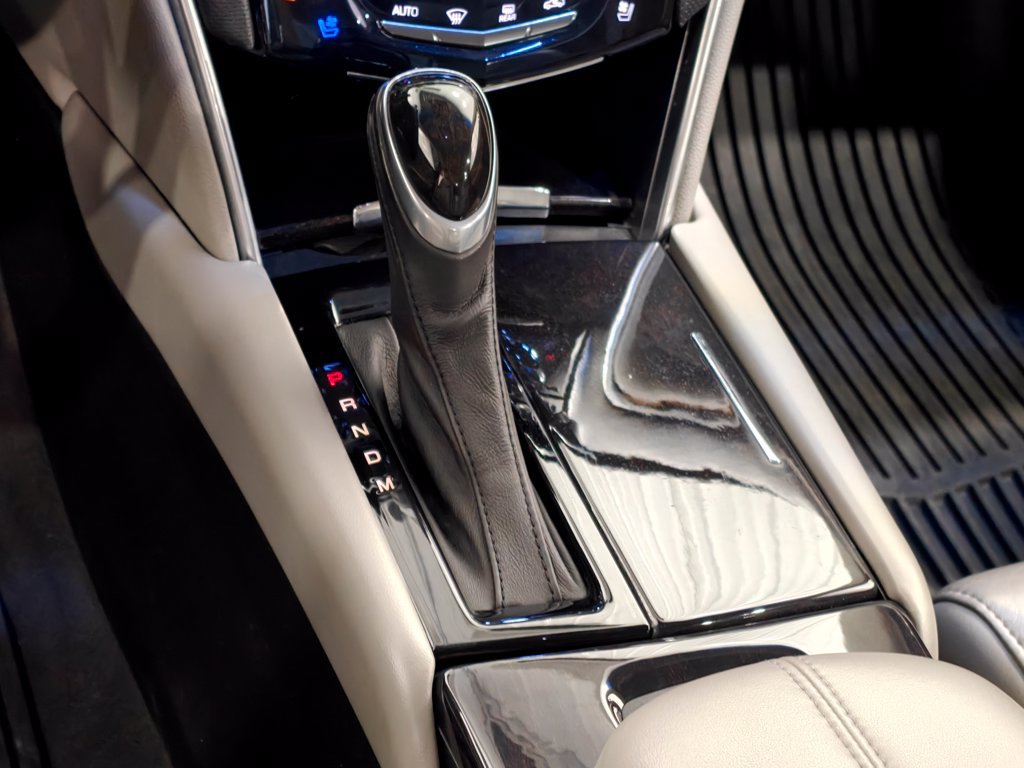 Used 2015 Cadillac XTS Luxury w/ Driver Awareness Package FWD image 8