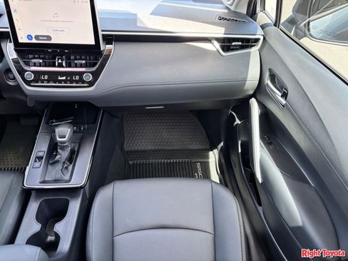 Certified 2026 Toyota Corolla Cross XLE w/ Convenience Package FWD image 17