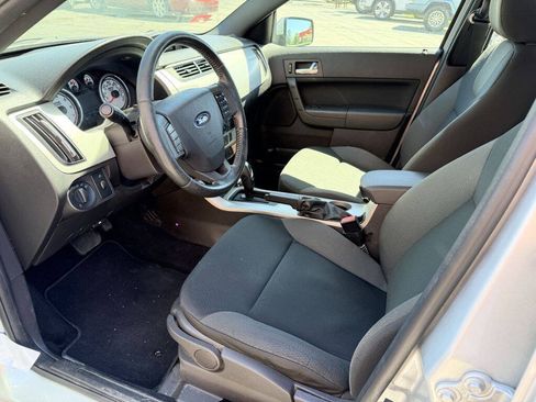 Used 2009 Ford Focus SES FWD image 9