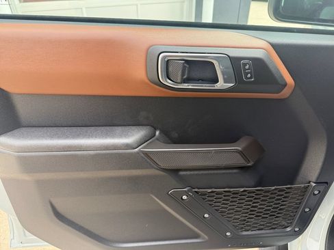 Used 2024 Ford Bronco Outer Banks AWD/4WD image 11