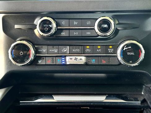 Certified 2024 Ford F250 Limited w/ FX4 Off-Road Package AWD/4WD image 20