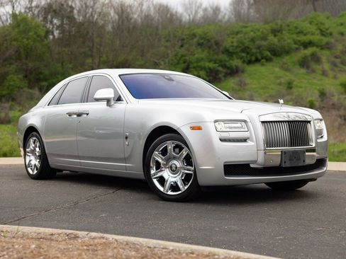 Used 2013 Rolls-Royce Ghost image 12