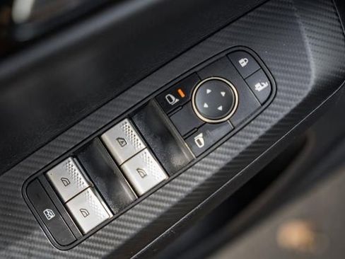 Used 2022 Mitsubishi Outlander ES image 34