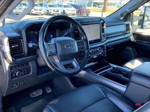 Certified 2023 Ford F250 Lariat w/ Chrome Package image 18