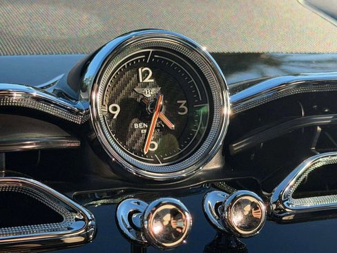 Used 2022 Bentley Bentayga image 42