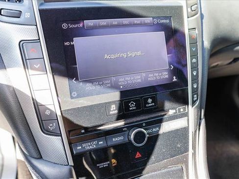 Used 2017 INFINITI Q50 3.0t Premium image 19