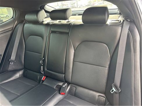 Used 2022 Kia Stinger GT-Line image 23