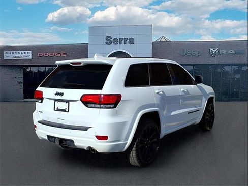 Used 2022 Jeep Grand Cherokee Laredo X image 7