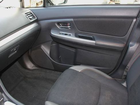 Used 2017 Subaru Crosstrek 2.0i Premium image 25