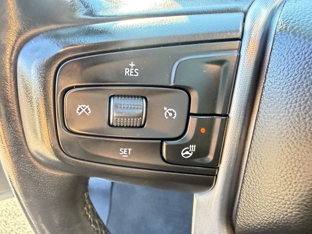 Used 2019 GMC Sierra 1500 SLE w/ SLE Value Package AWD/4WD image 17
