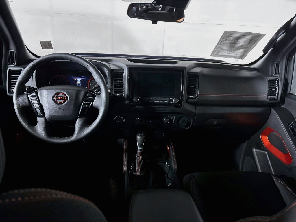 Used 2022 Nissan Frontier PRO-4X AWD/4WD image 12