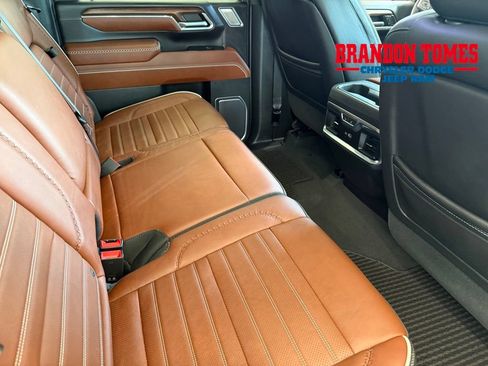 Used 2024 GMC Sierra 3500 Denali Ultimate AWD/4WD image 22