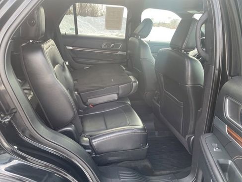 Used 2018 Ford Explorer Limited image 21