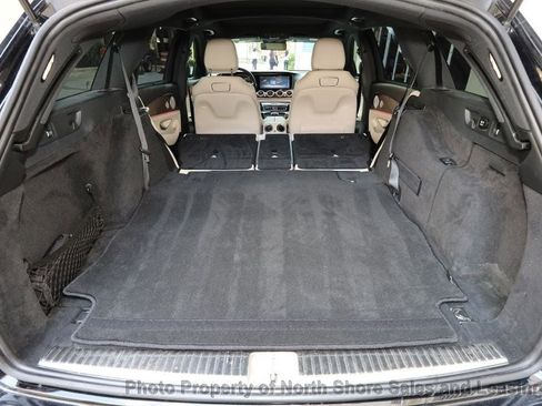 Used 2018 Mercedes-Benz E 400 4MATIC Wagon w/ Premium 2 Package (Q02) image 33