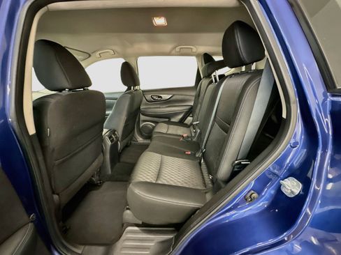 Used 2017 Nissan Rogue S AWD/4WD image 28