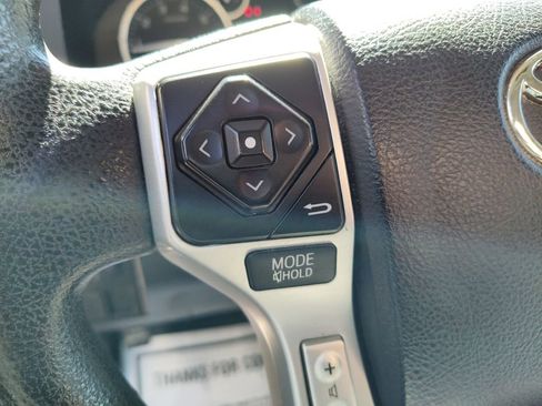 Used 2017 Toyota Tundra SR5 image 28