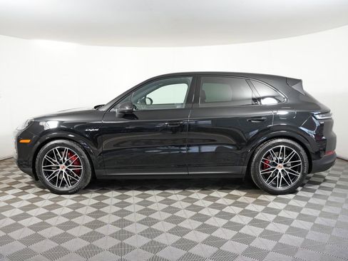 New 2026 Porsche Cayenne S AWD/4WD image 2