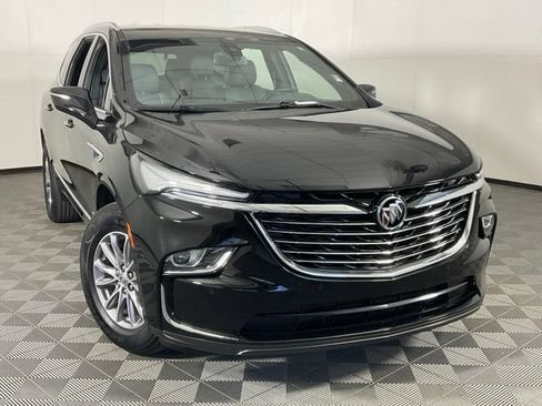 Used 2024 Buick Enclave Essence AWD/4WD image 42