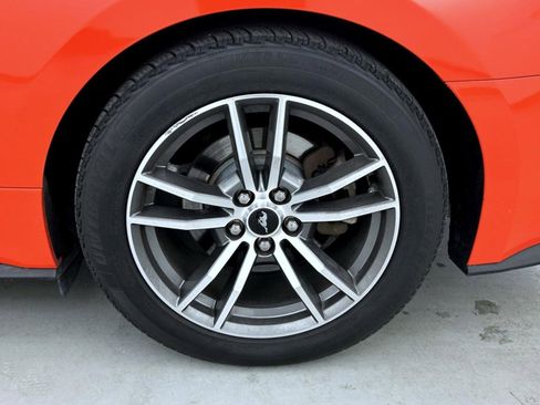 Used 2016 Ford Mustang Premium image 19