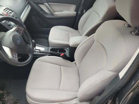 Used 2015 Subaru Forester 2.5i w/ Alloy Wheel Package image 5