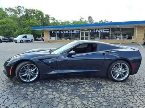 Used 2016 Chevrolet Corvette Stingray Coupe w/ 2LT Preferred Equipment Group RWD image 12