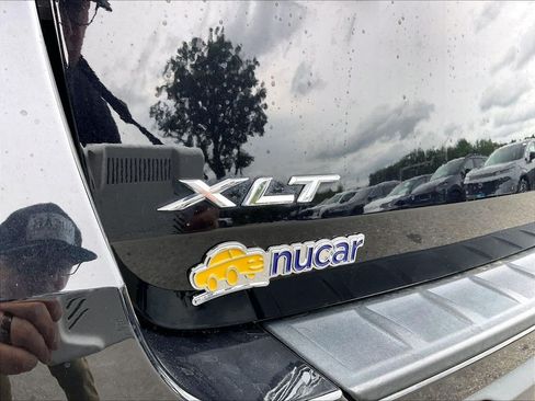 Used 2023 Ford Explorer XLT AWD/4WD image 27