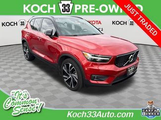 Used 2022 Volvo XC40 T5 R-Design w/ Climate Package AWD/4WD 360° Tour