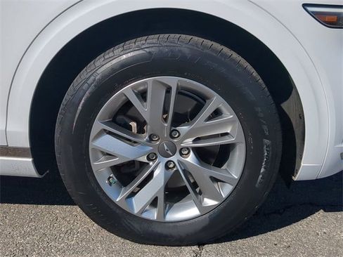 Used 2022 Genesis GV70 2.5T image 10