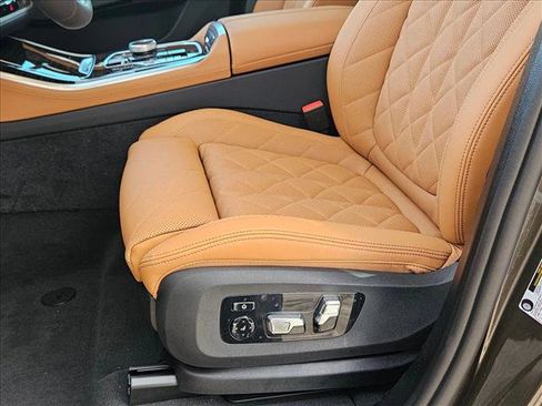 New 2026 BMW X5 sDrive40i w/ Executive Package image 4