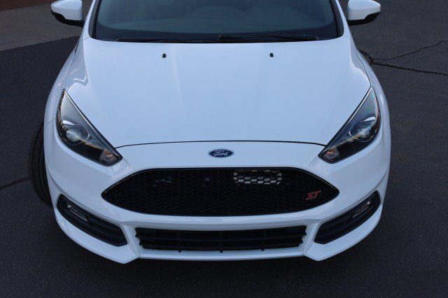 Used 2017 Ford Focus ST w/ Equipment Group 401A FWD image 9